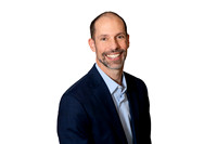 Scott's Professional Headshots Lawrence KS 2025
