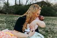 Brandi & Jada & Family Lawrence KS Newborn 1 Month Photos 2025